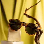 7 راهکار ساده برای از بین بردن خط و خش عینک دودی