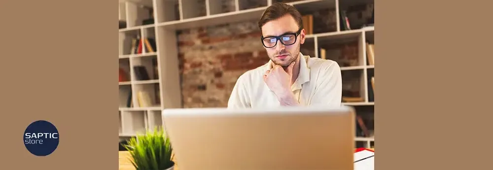 بهترین عینک کامپیوتر + راهنمای جامع و کاربردی