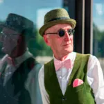 اهمیت انتخاب عینک آفتابی سالمندان